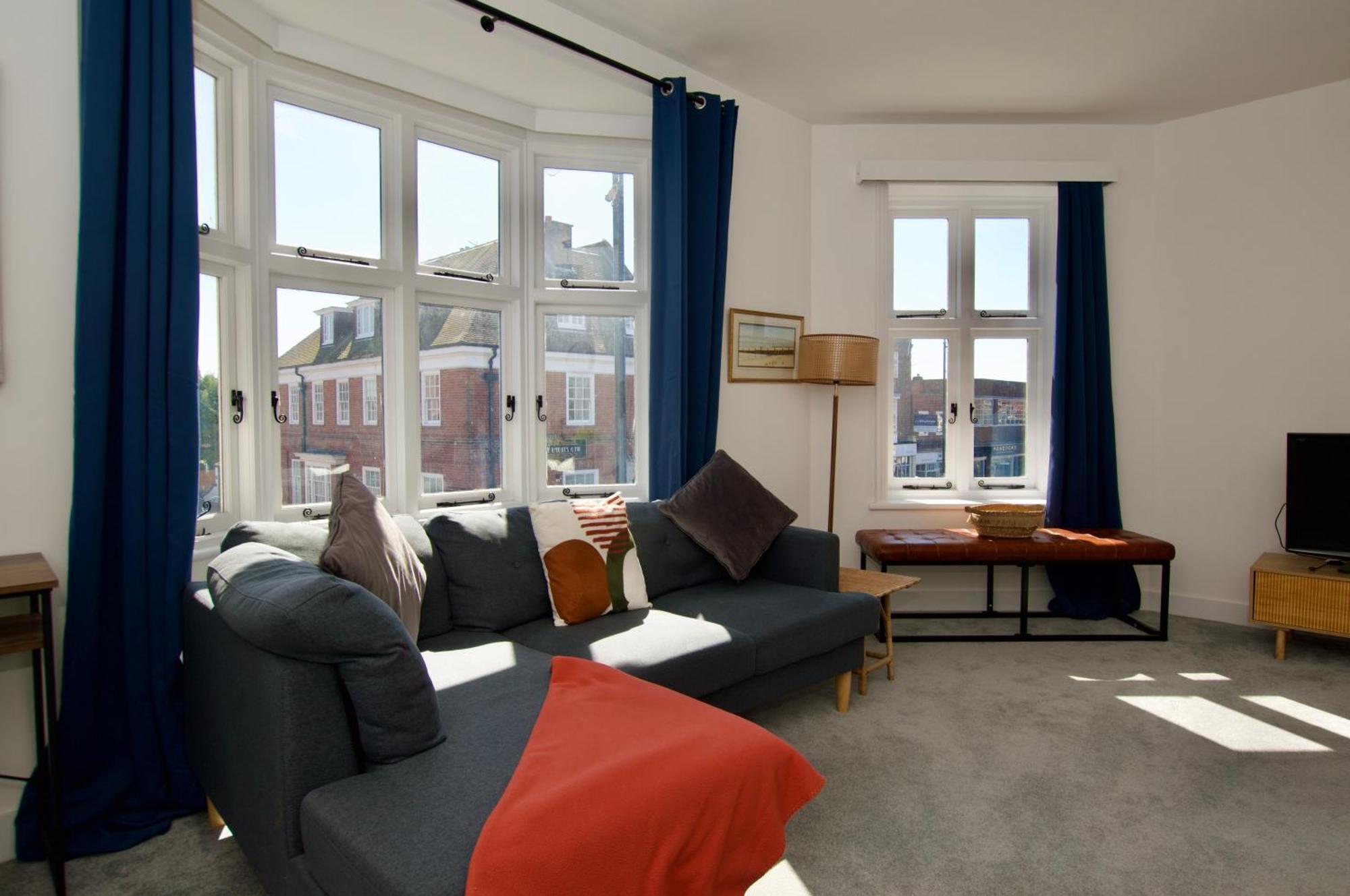Apartament Beautiful Large 3-Bed Coastal Flat With Parking. Frinton-on-Sea Zewnętrze zdjęcie